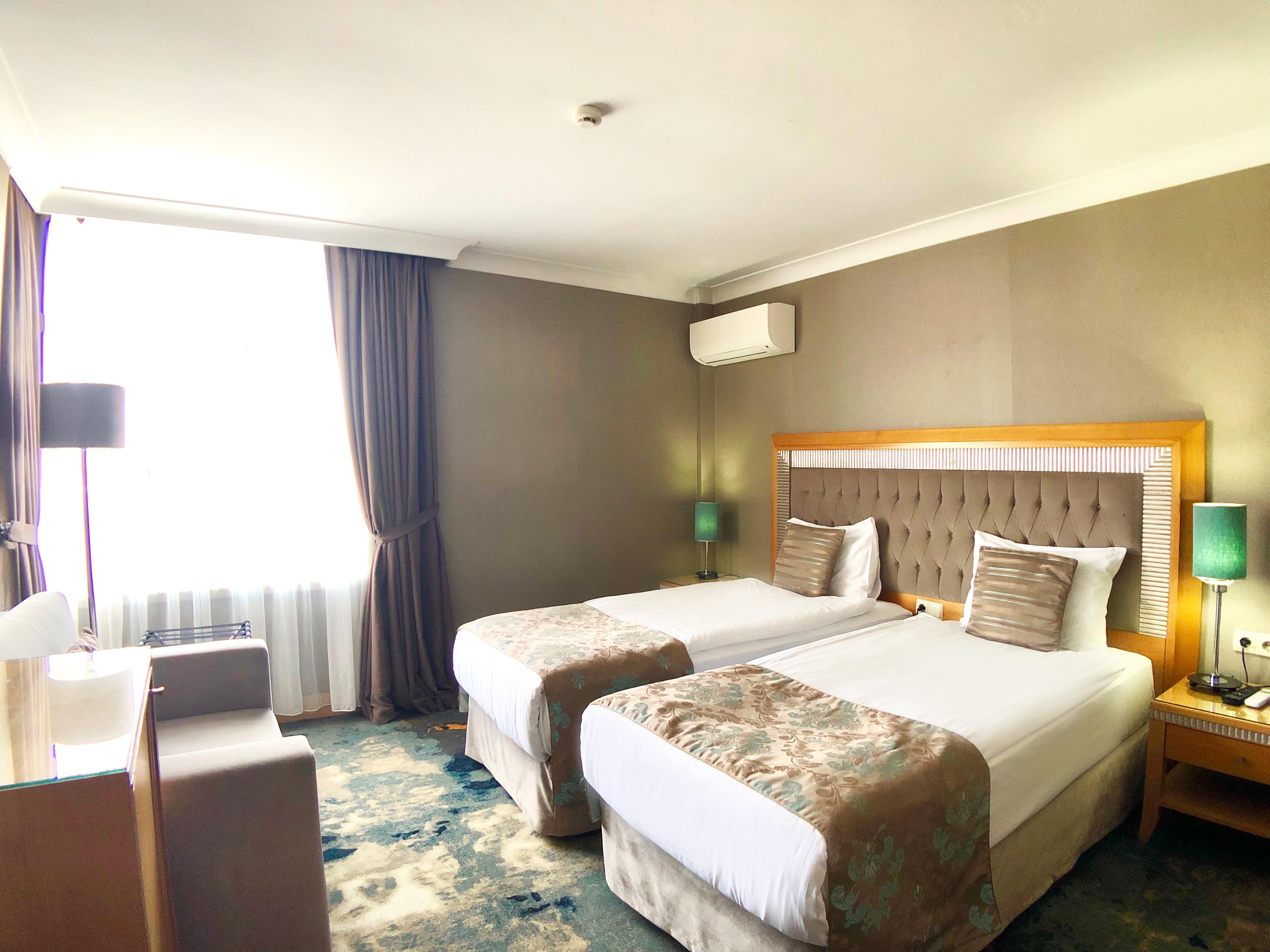 Hotel Villa Zurich Стамбул Экстерьер фото