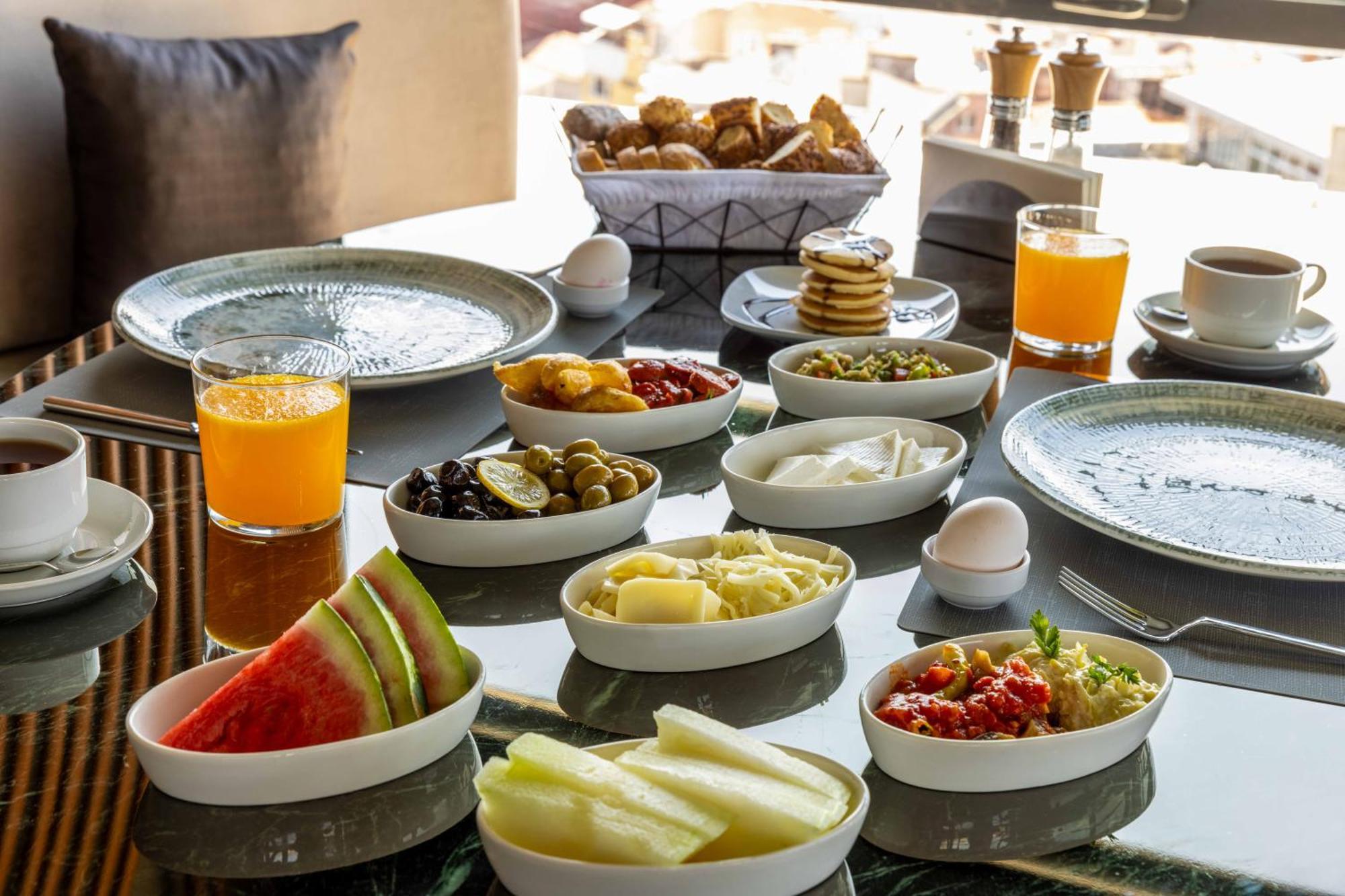 Hotel Villa Zurich Стамбул Экстерьер фото